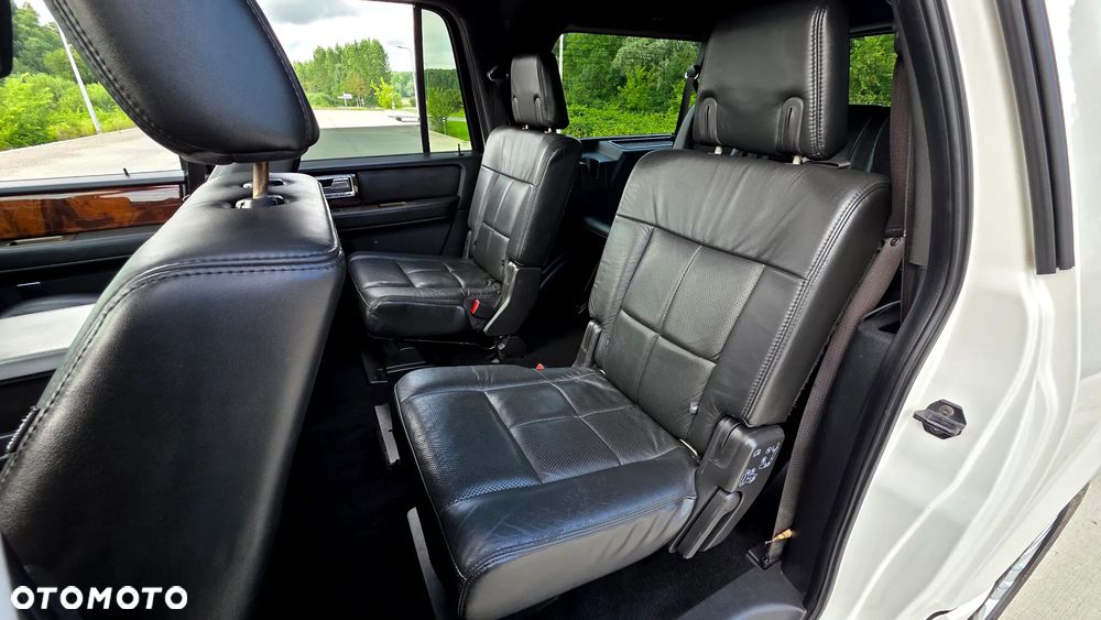 Lincoln Navigator 5.4 4WD Luxury - 35
