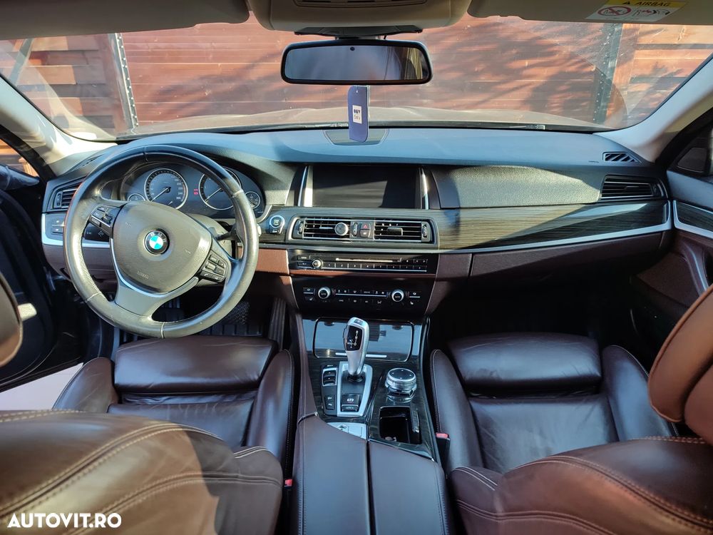 BMW Seria 5 525d xDrive AT - 6