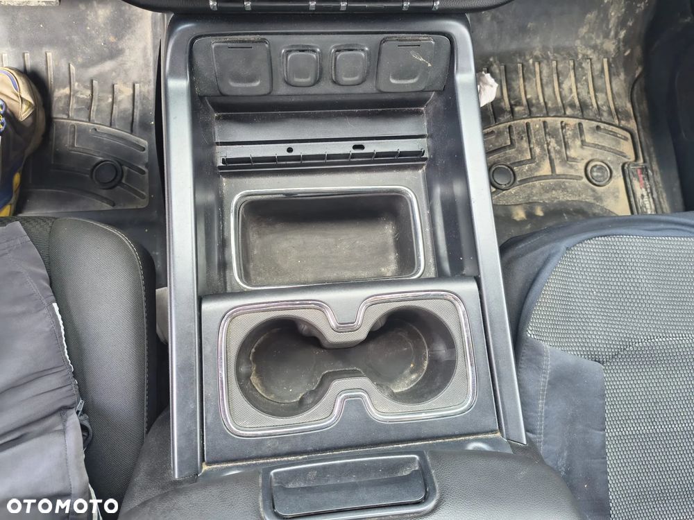 Chevrolet Silverado - 4