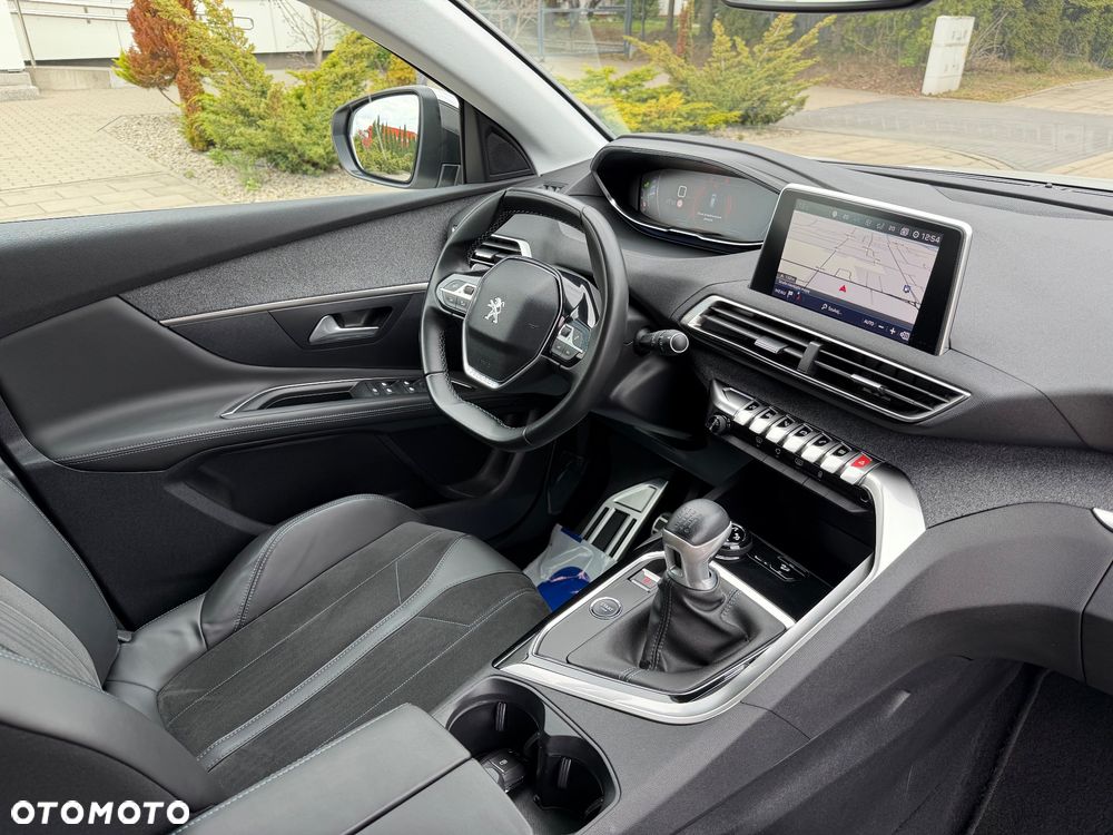 Peugeot 3008 - 22