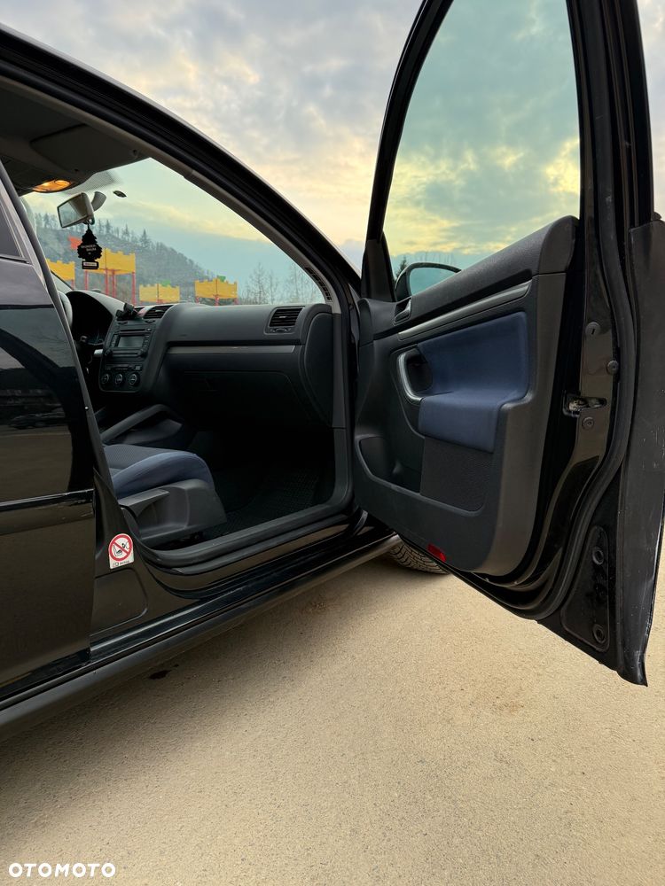Volkswagen Golf 2.0 TDI Comfortline - 12