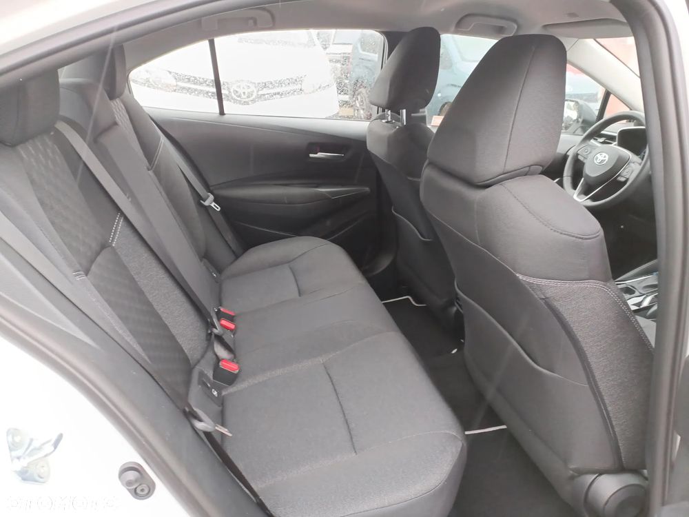 Toyota Corolla 1.8 Hybrid Comfort - 11