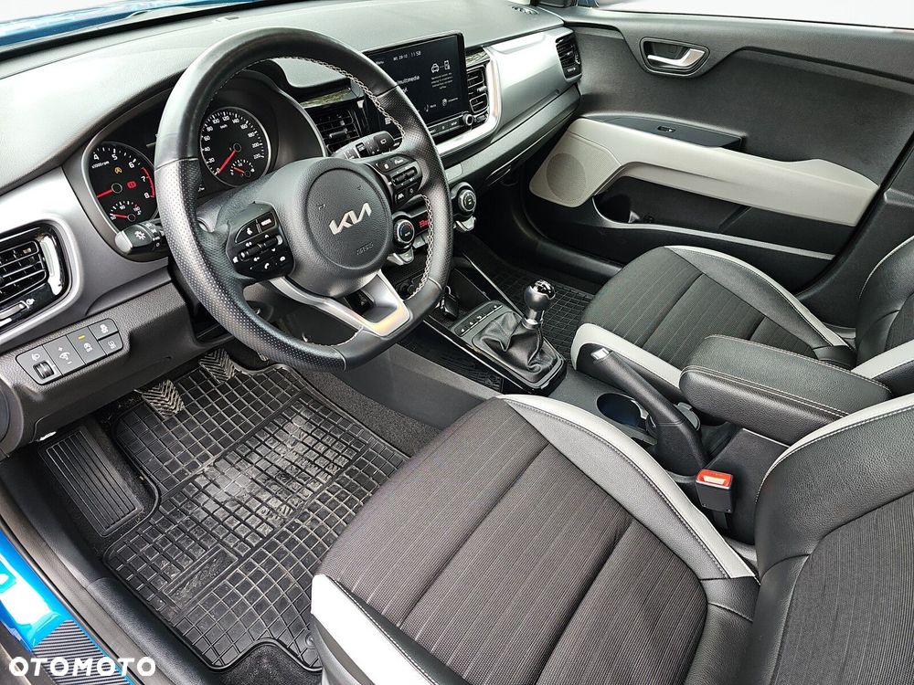 Kia Stonic - 11