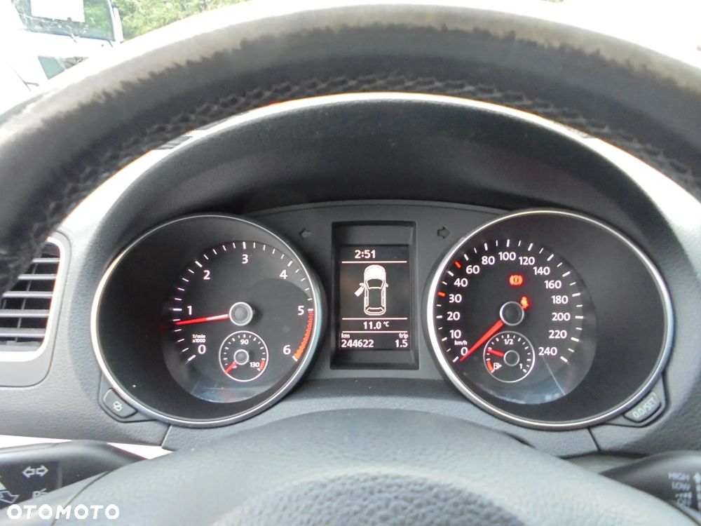 Volkswagen Golf 1.6 TDI DPF Comfortline - 22