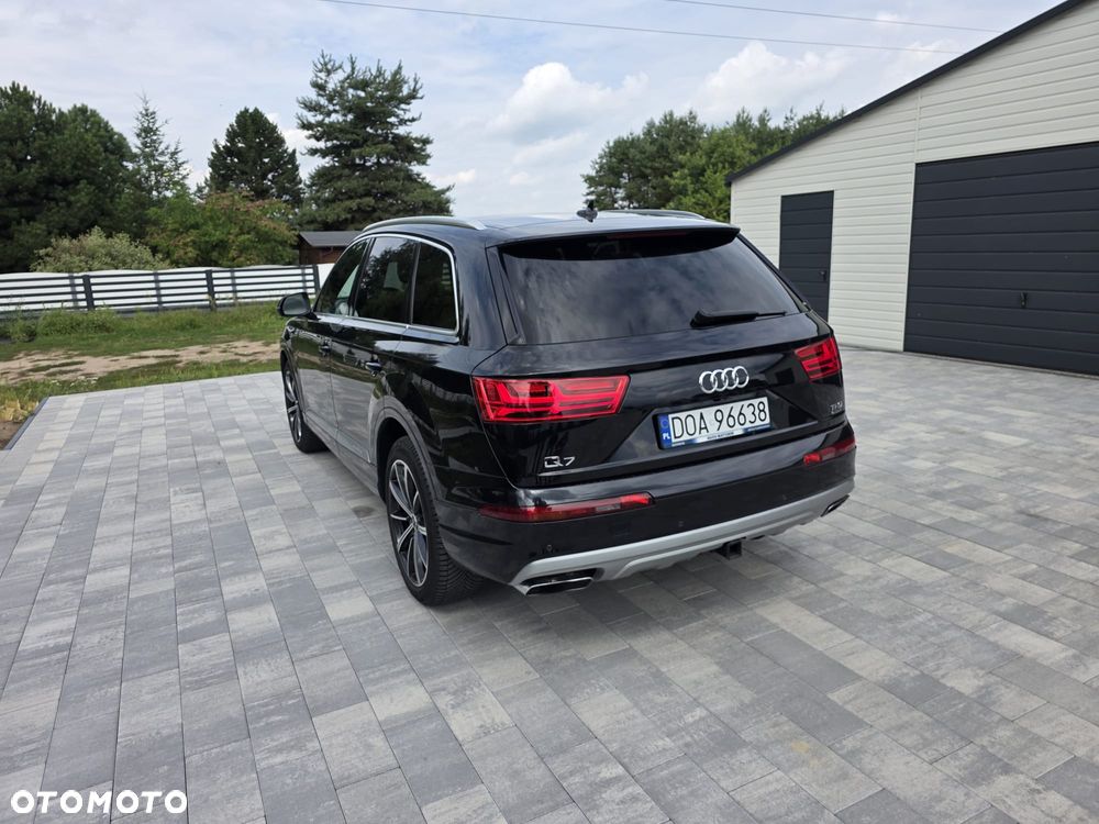 Audi Q7 - 8