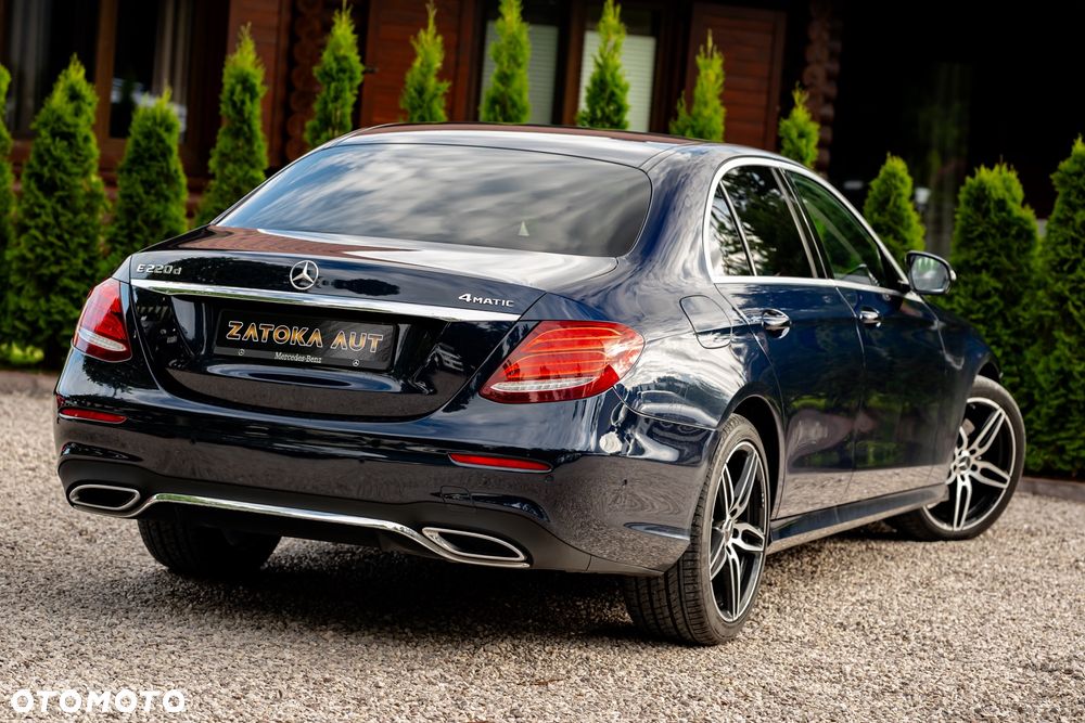 Mercedes-Benz Klasa E 220 d 9G-TRONIC Exclusive - 14