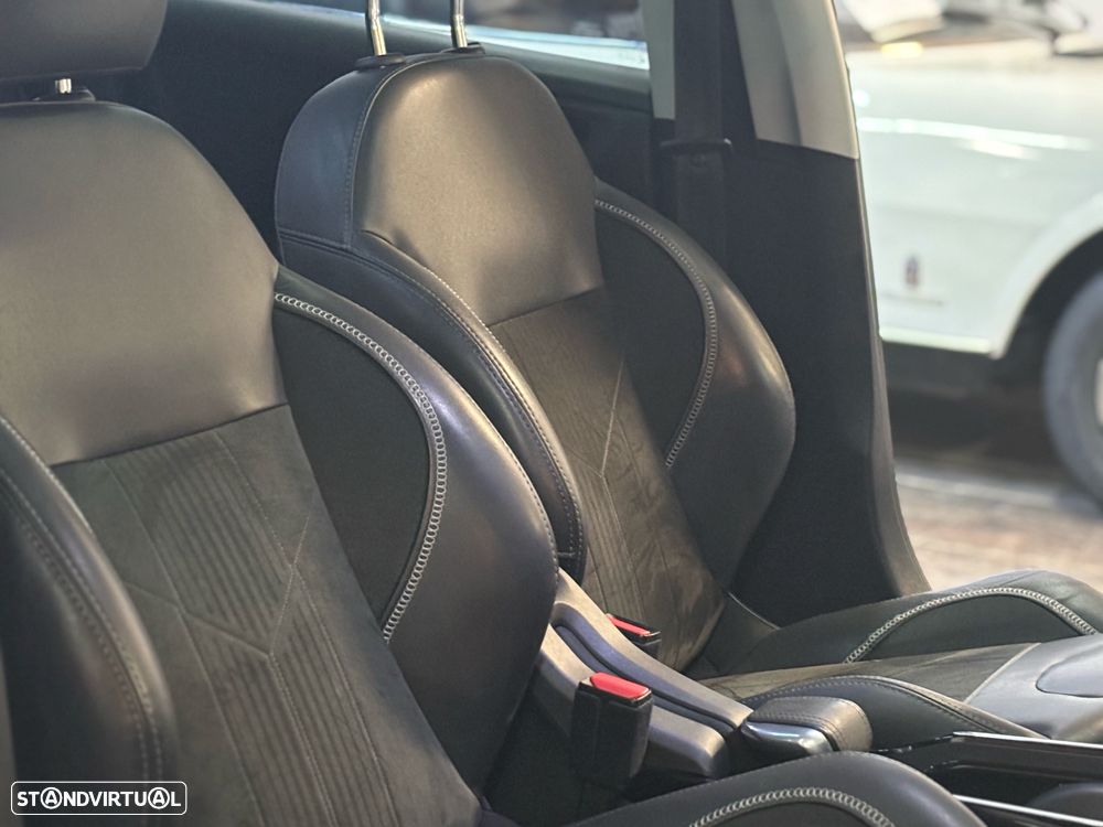 Peugeot 2008 PureTech 110 Stop&Start EAT6 Crossway - 24