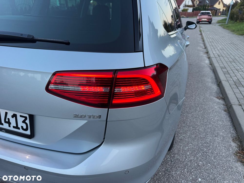 Volkswagen Passat - 16