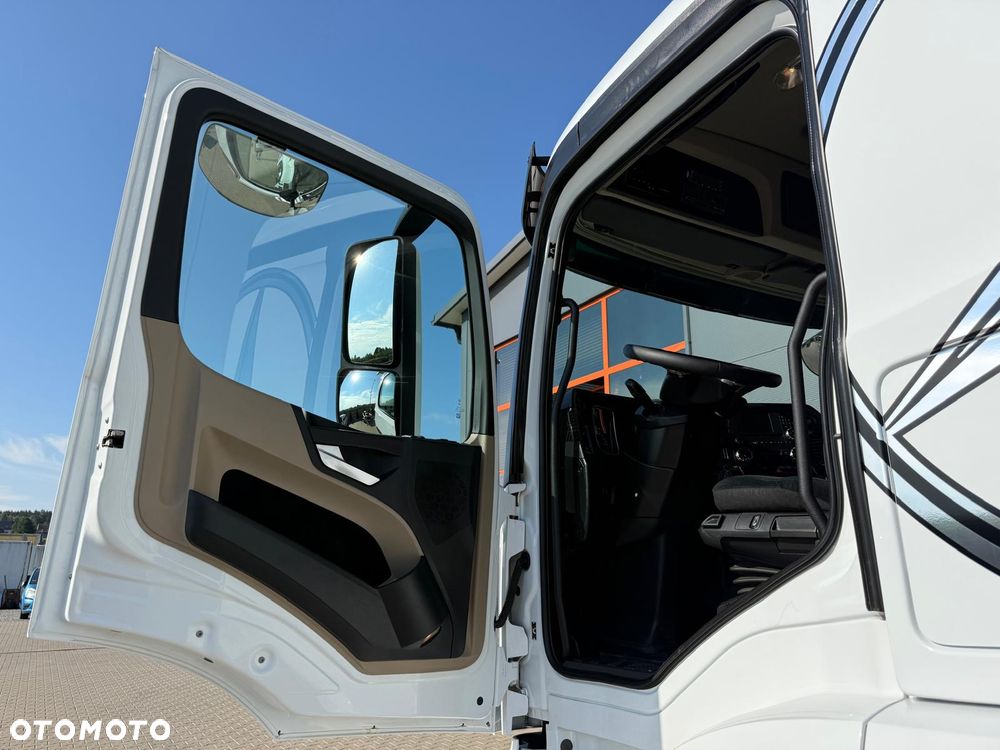 Mercedes-Benz Actros 1824 chłodnia multitemperatura // E6 // Klimatyzacja /  20 Epal // Agregat Carier Supra 1150 Mt - 28