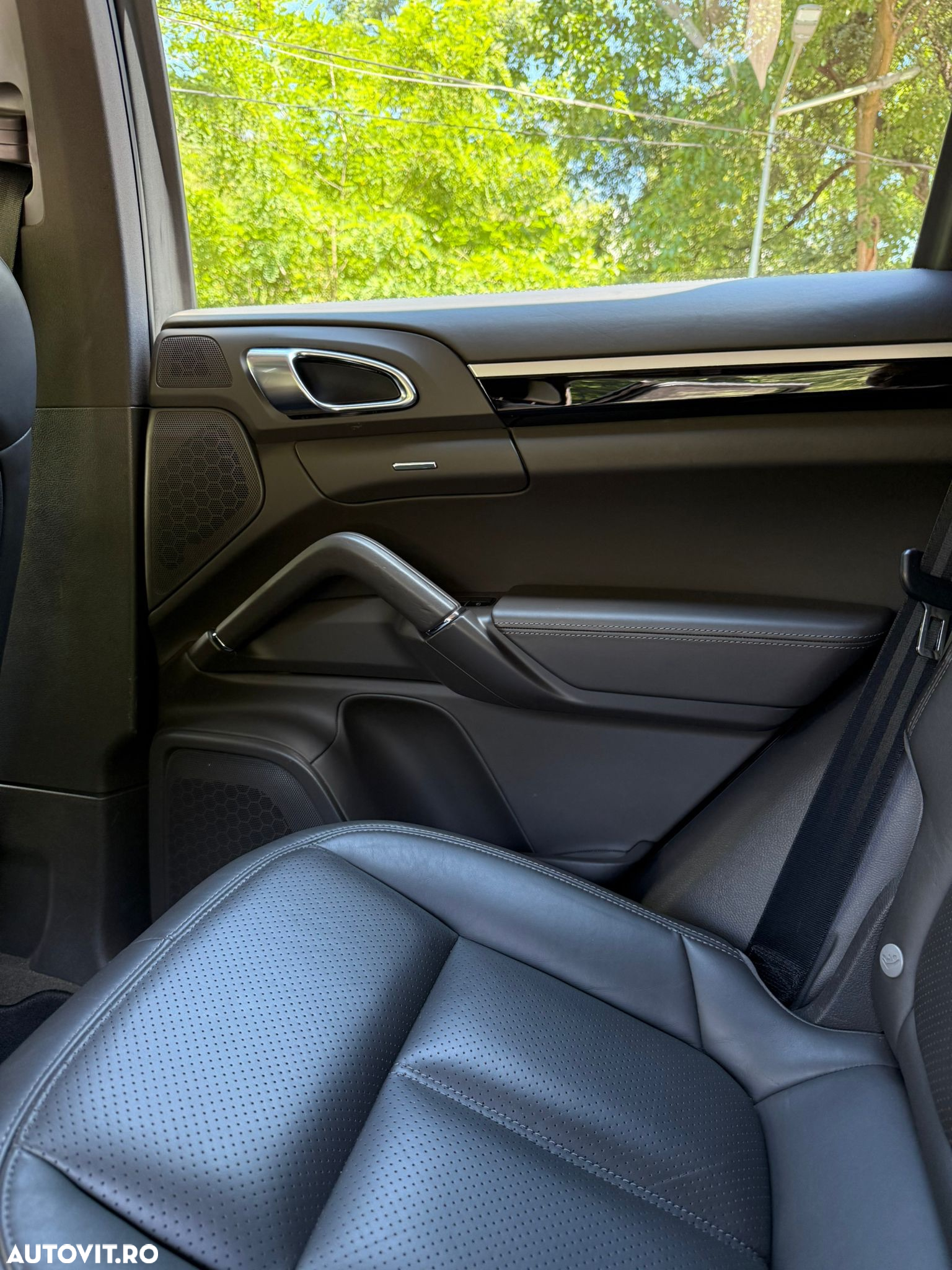 Porsche Cayenne 3.0 L - 30