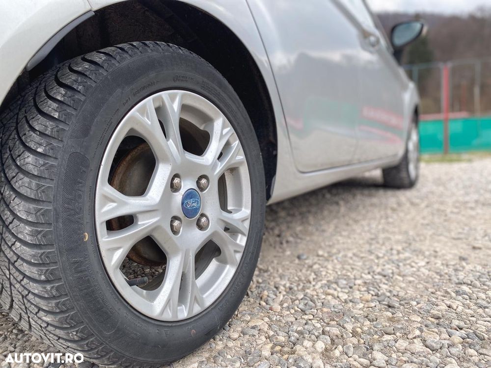 Ford Fiesta - 19