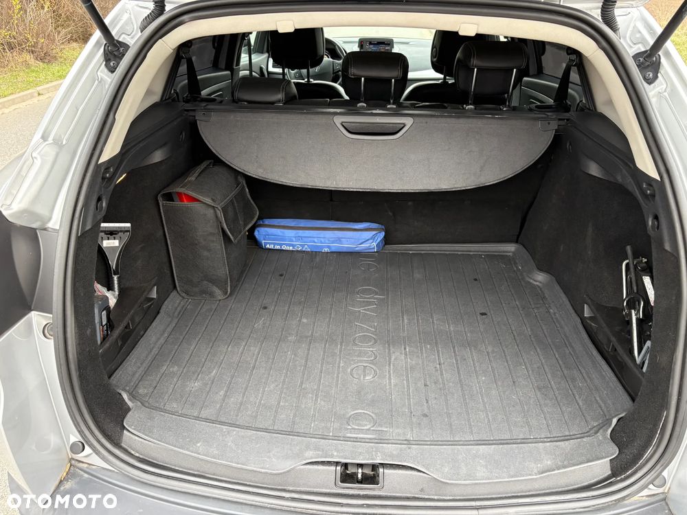 Renault Megane TCe 180 GT - 16