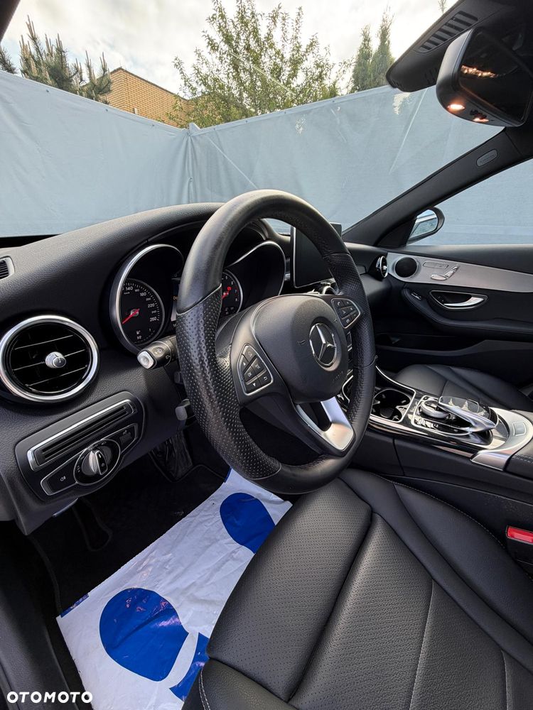 Mercedes-Benz Klasa C 300 7G-TRONIC AMG Line - 32
