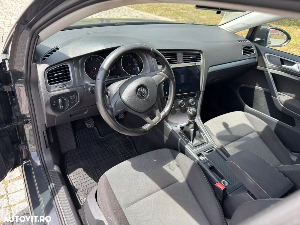 Volkswagen Golf 1.2 TSI BMT Comfortline - 14