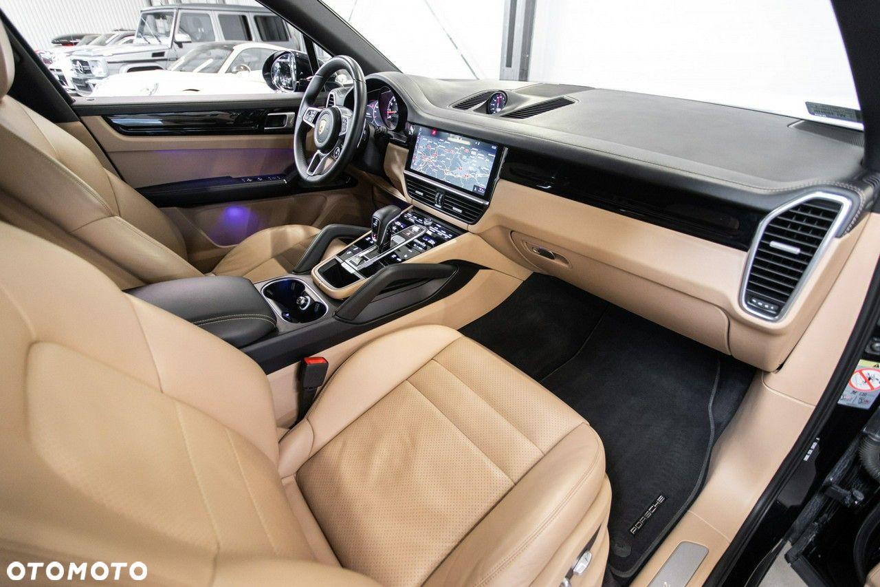 Porsche Cayenne Standard - 20