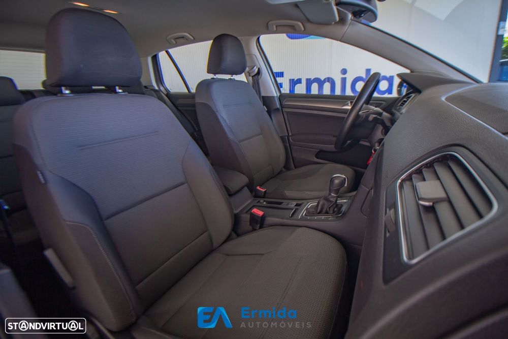 VW Golf 1.6 TDi Confortline DSG - 14