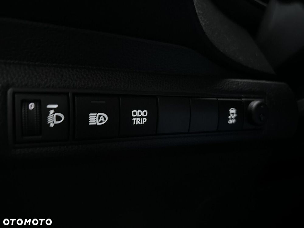 Toyota Corolla 1.8 Hybrid Style - 17