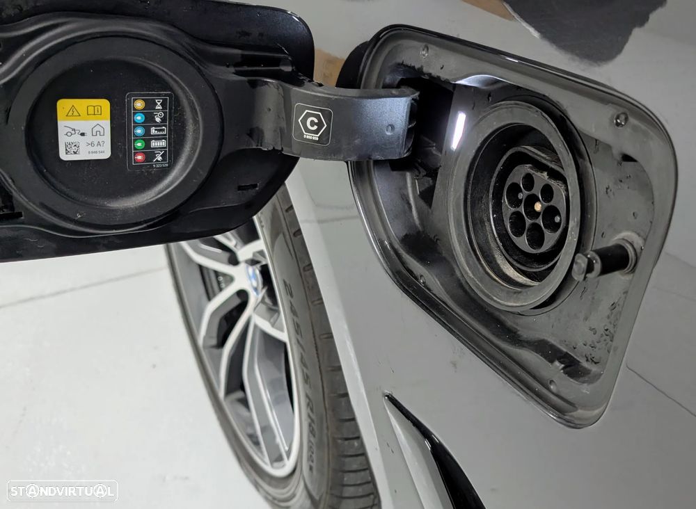 BMW 530 e Pack M - 2