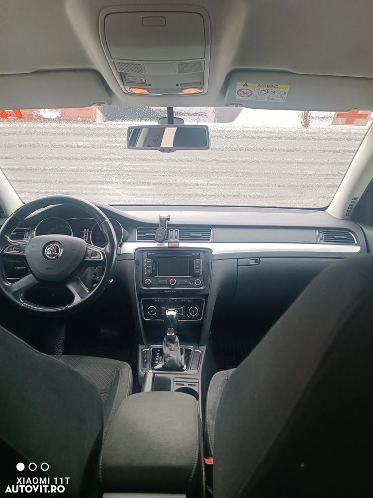 Skoda Superb 2.0 TDI Ambition - 10