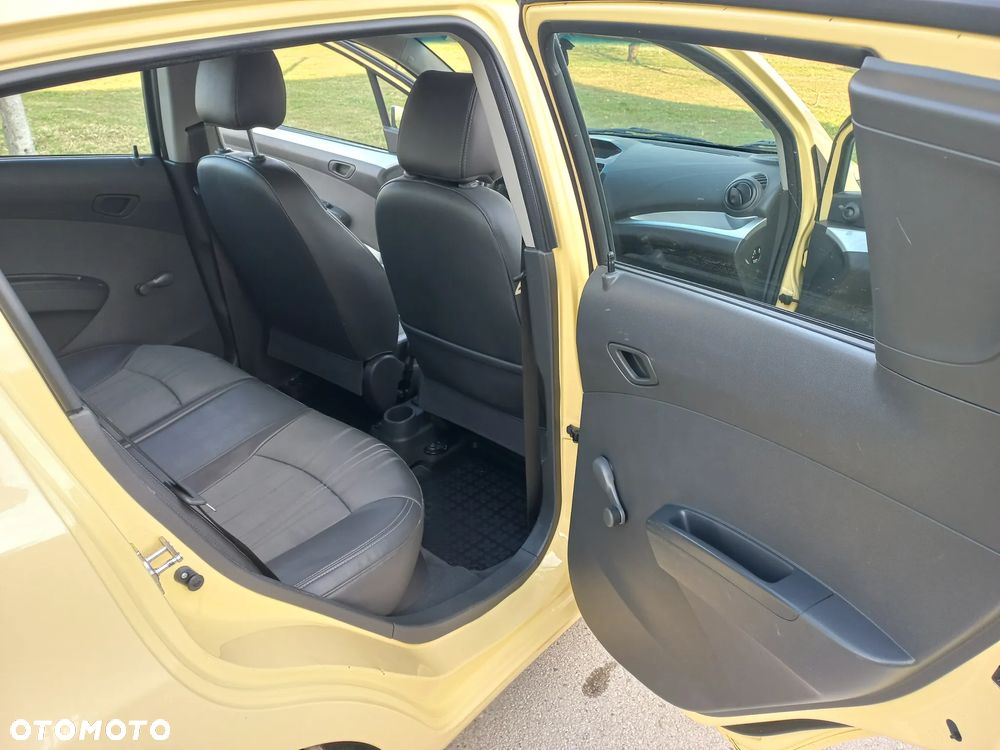 Chevrolet Spark 1.0 - 34