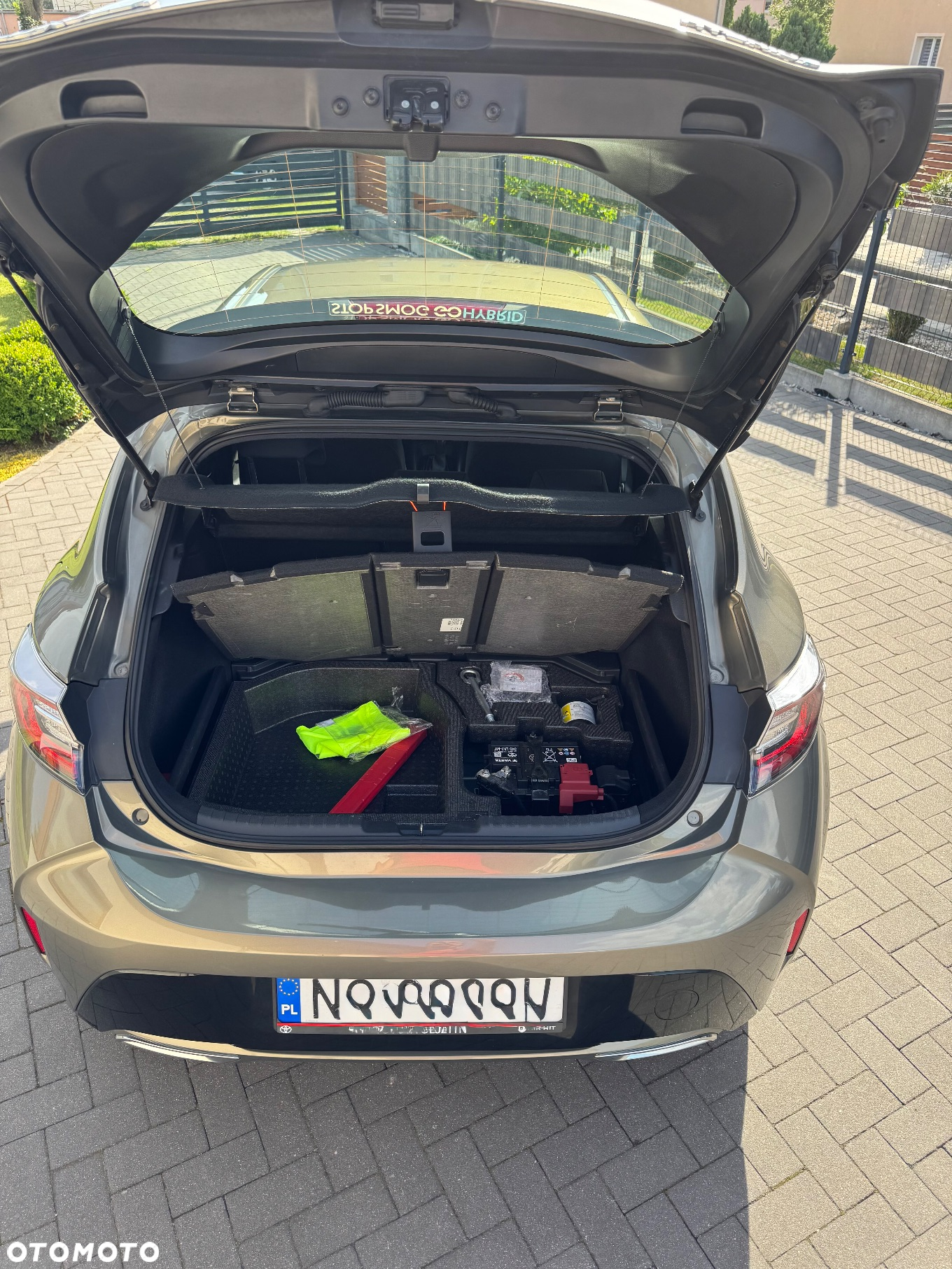 Toyota Corolla 2.0 Hybrid Comfort - 20