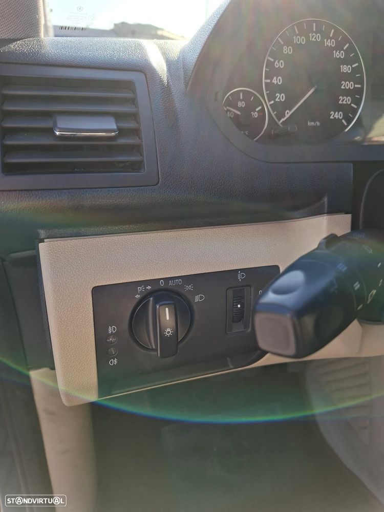 Mercedes-Benz A 150 Elegance Automatic - 18