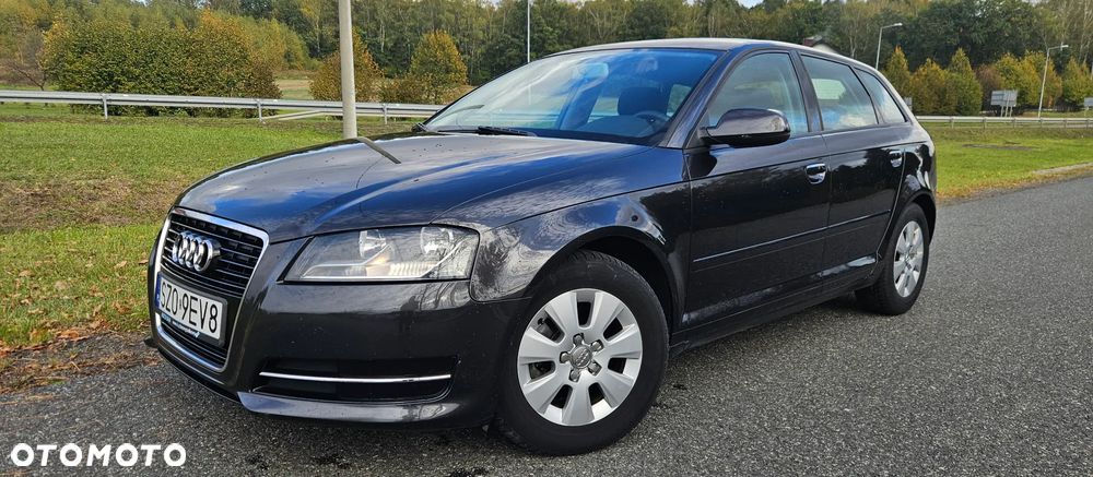Audi A3 Sportback - 2