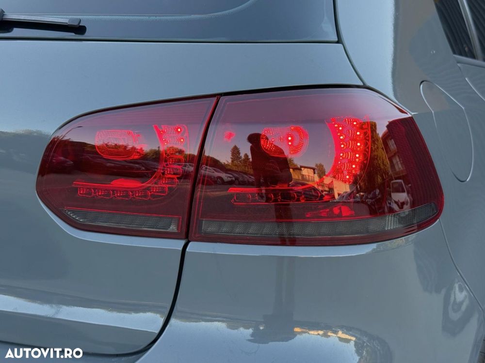 Volkswagen Golf - 15