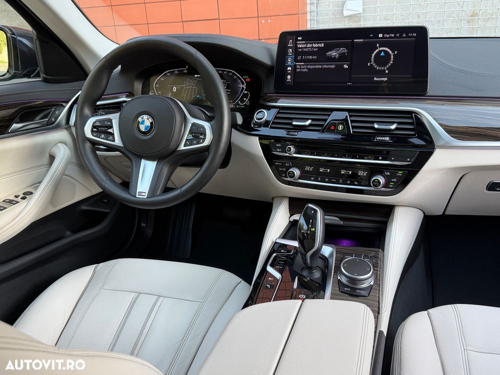BMW Seria 5 530e Aut. Luxury Line - 15
