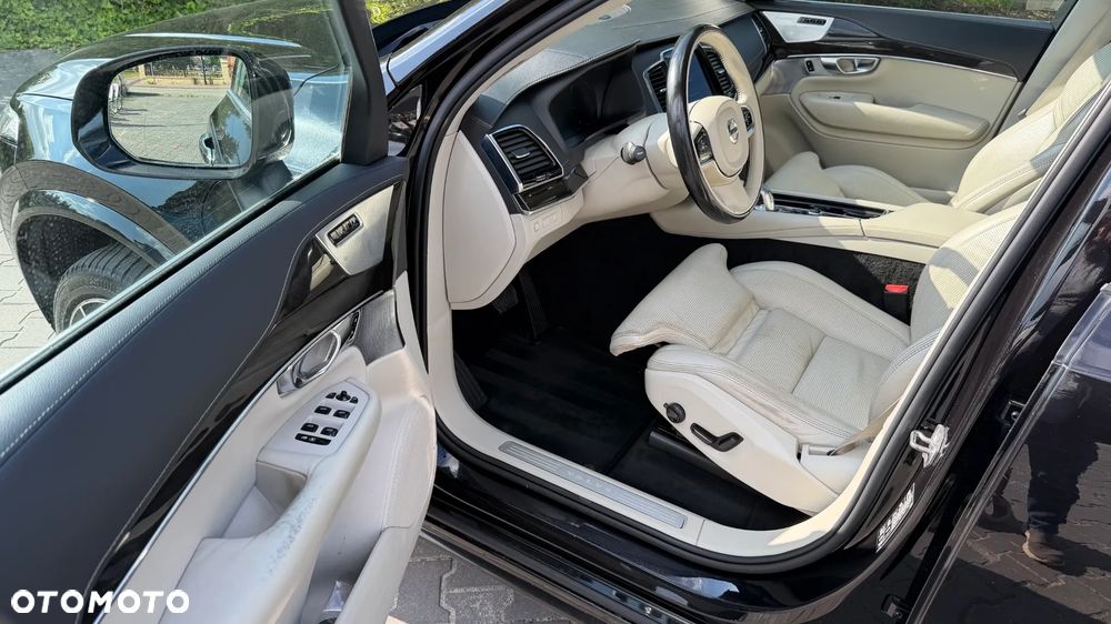 Volvo XC 90 T8 AWD Plug-In Hybrid Inscription 7os - 4