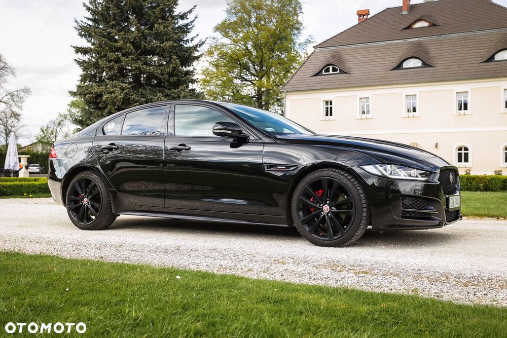Jaguar XE 20d R-Sport - 5