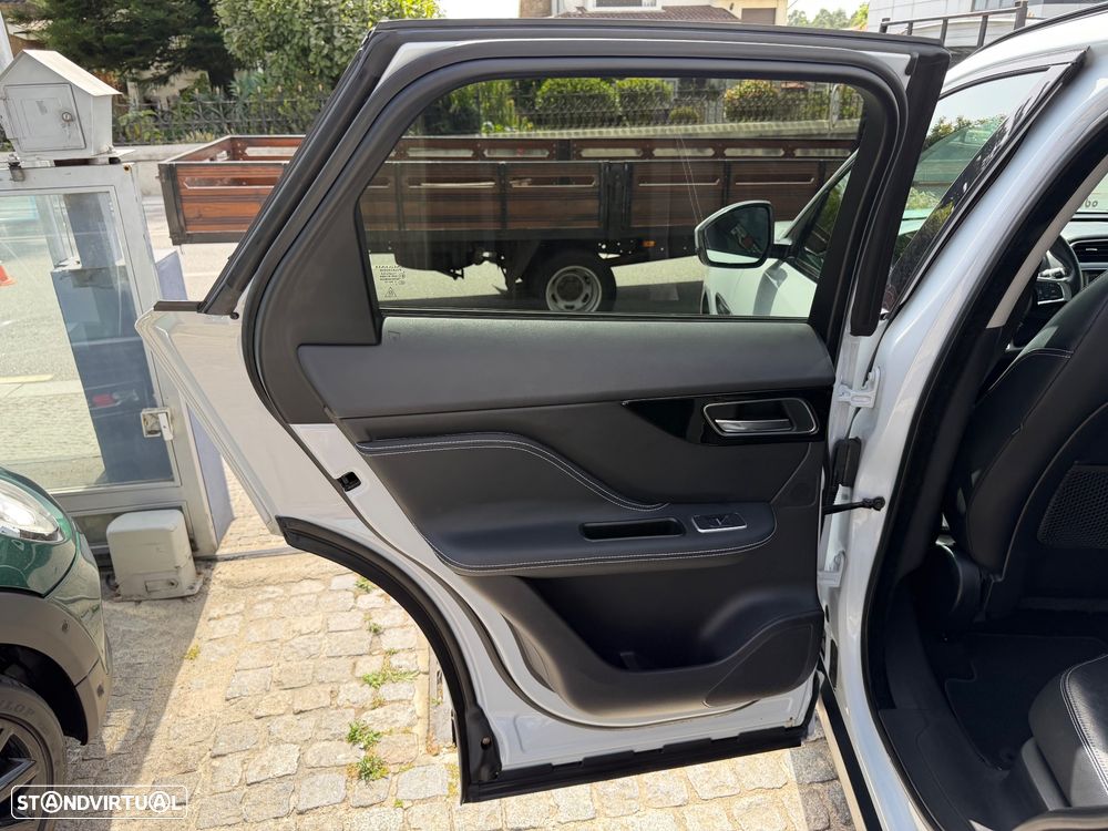 Jaguar F-Pace 20d Aut. R-Sport - 45