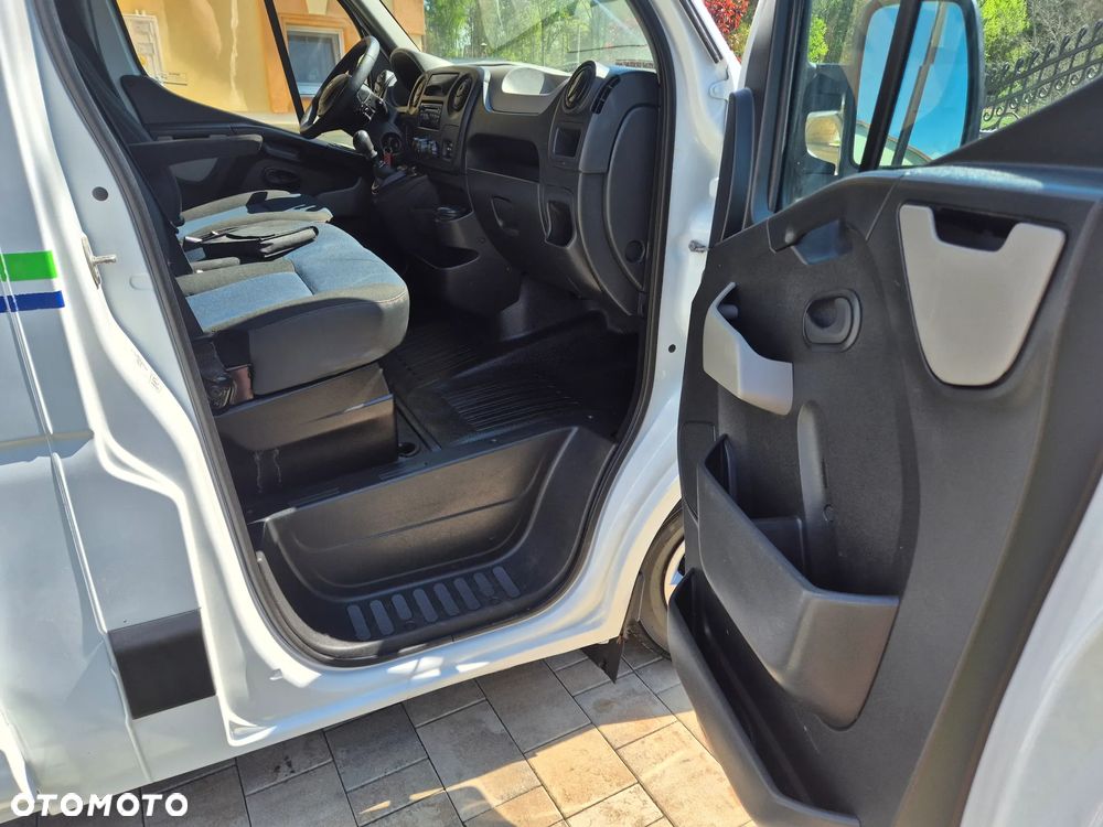 Renault MASTER KONIOWÓZ 1800KG ŁADOWNOSC DO PRZEWOZU ZWIERZAT BYDŁA KLIMA - 26