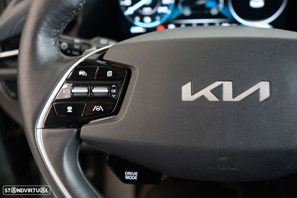 Kia Niro EV 64kWh Drive - 12