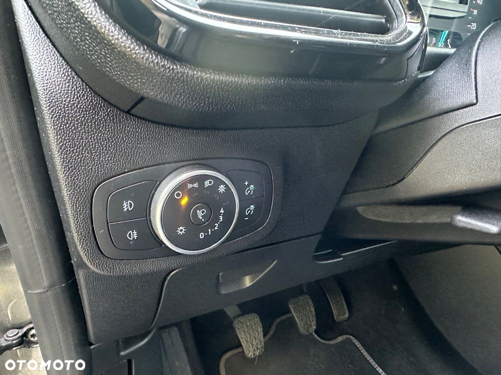 Ford Fiesta 1.1 S&S TITANIUM - 13