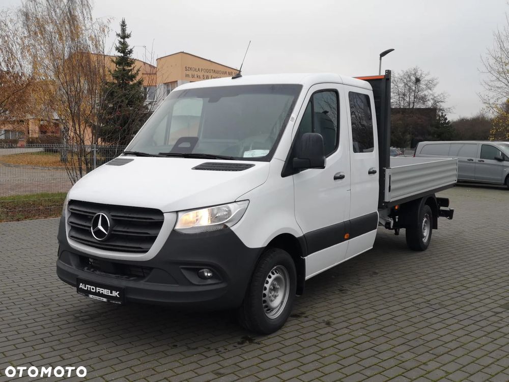 Mercedes-Benz Sprinter - 1