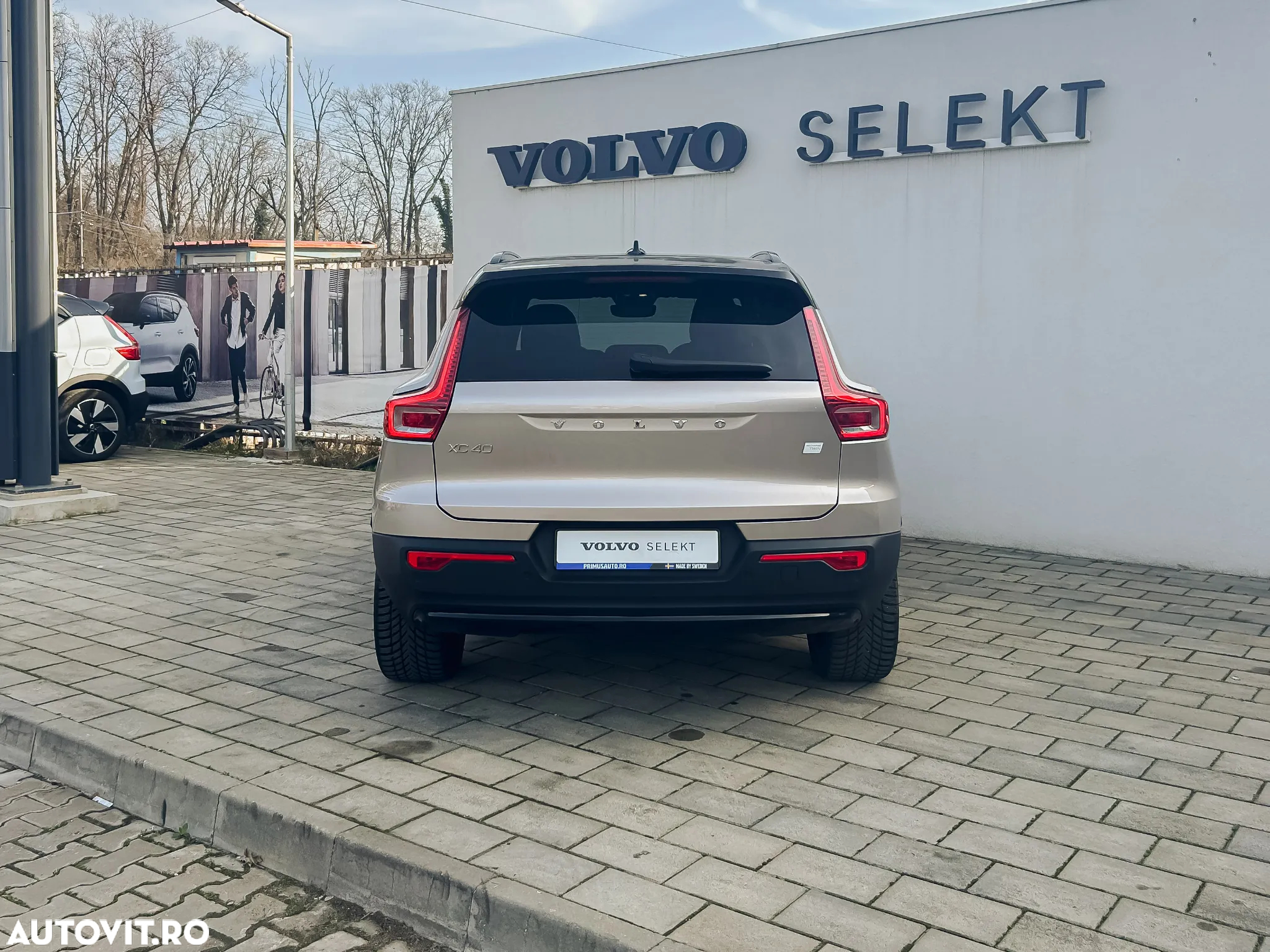 Volvo XC 40 Recharge Twin Motor AWD Plus - 5