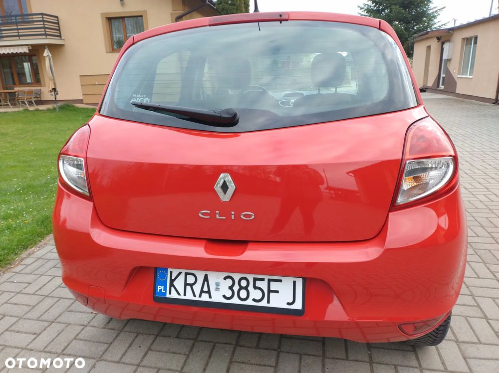 Renault Clio 1.2 16V 75 Dynamique - 8