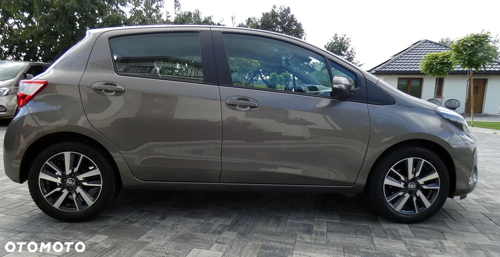 Toyota Yaris 1.5 Selection - 4