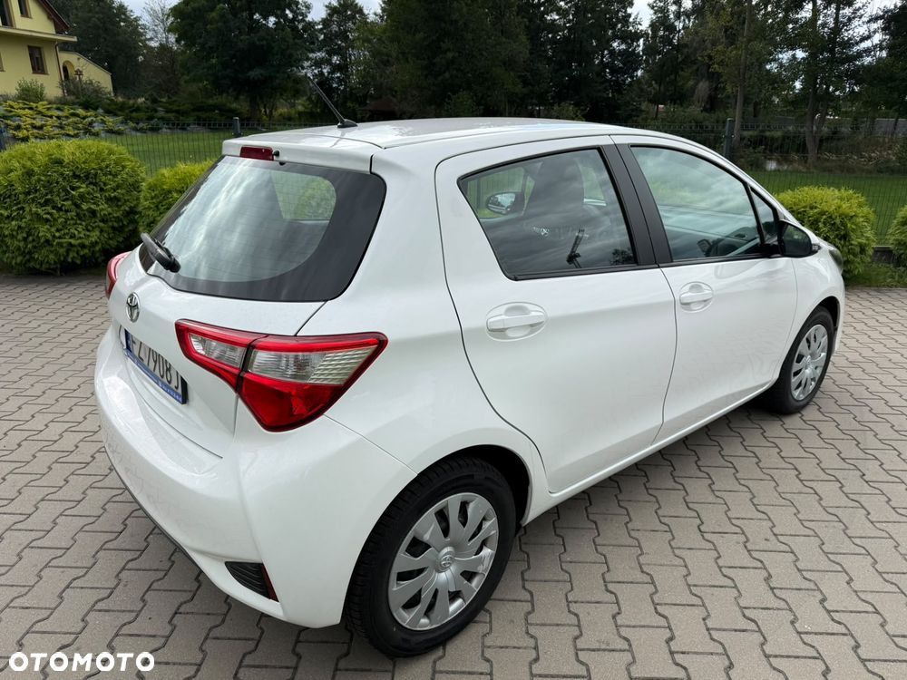 Toyota Yaris 1.0 Active EU6 - 7