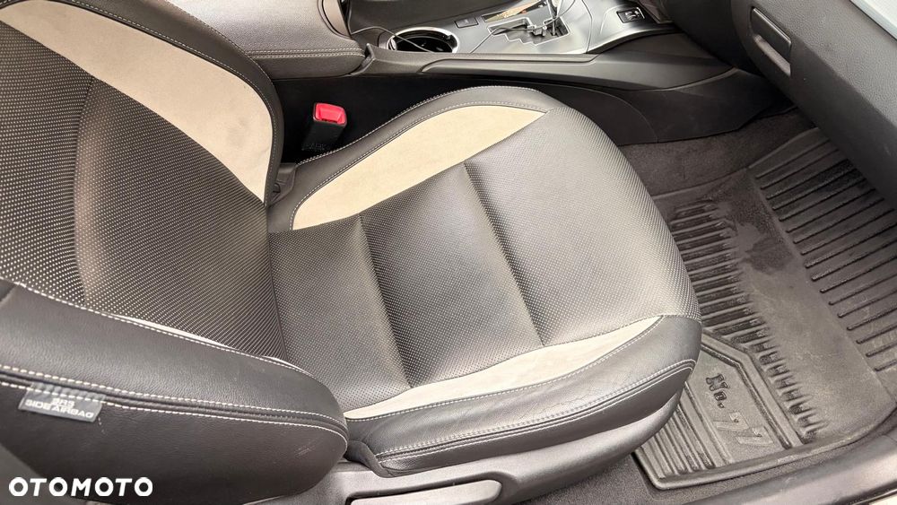 Toyota Avensis 1.8 Selection MS - 7