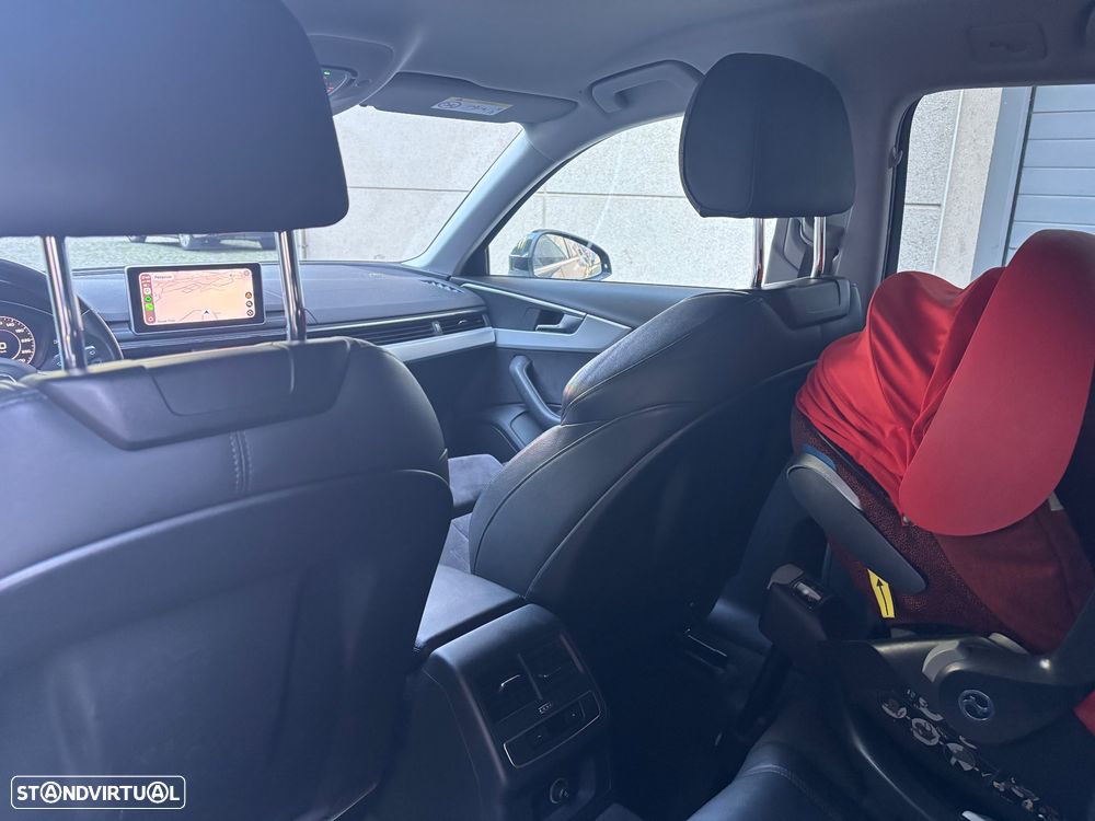 Audi A4 Avant 2.0 TDI ultra S tronic - 12