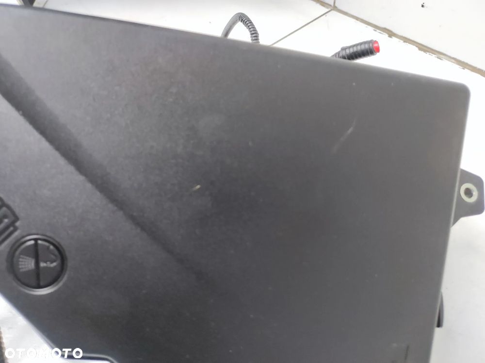 SKRZYNKA PUSZKA OBUDOWA BEZPIECZNIKÓW VOLVO XC60 II 2 - 7