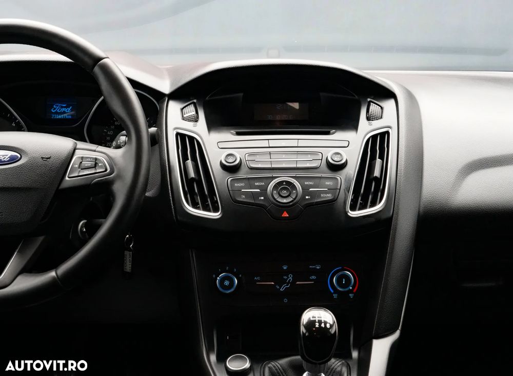 Ford Focus 1.5 EcoBlue Connected - 19
