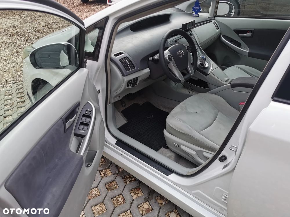 Toyota Prius - 7