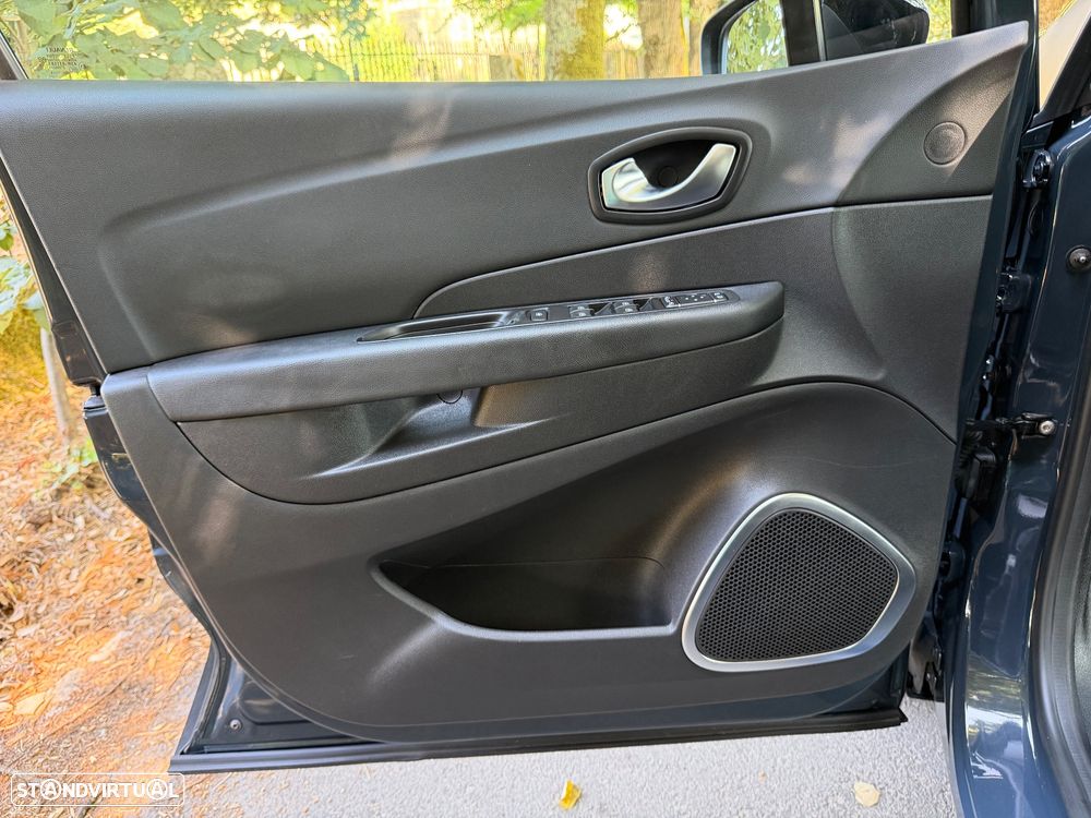 Renault Captur 1.5 dCi Exclusive - 25