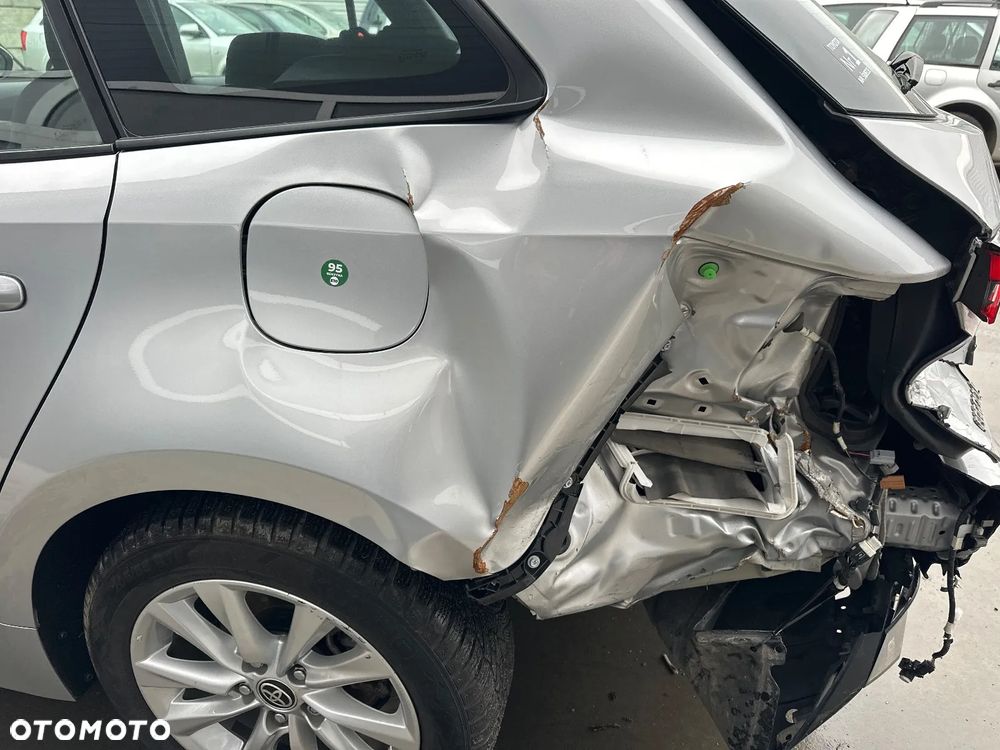 Toyota Corolla 1.8 Hybrid Comfort - 24