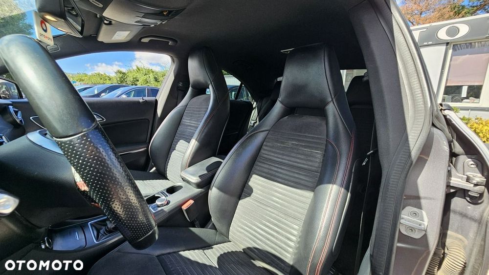 Mercedes-Benz CLA - 25