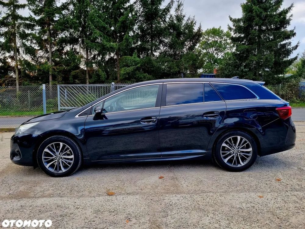 Toyota Avensis 2.0 D-4D Premium - 8