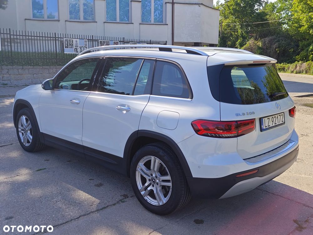 Mercedes-Benz GLB 200 7G-DCT - 5